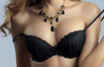 2023蕪湖點陣激光祛唇紋正規(guī)專家排名前10名(黃樹林、翟奔宇、宋建良實力牛)