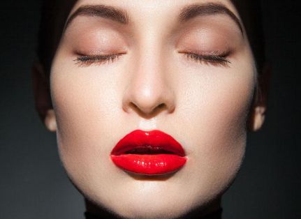 「濟(jì)南祛眼袋手術(shù)哪家醫(yī)院做得好？」