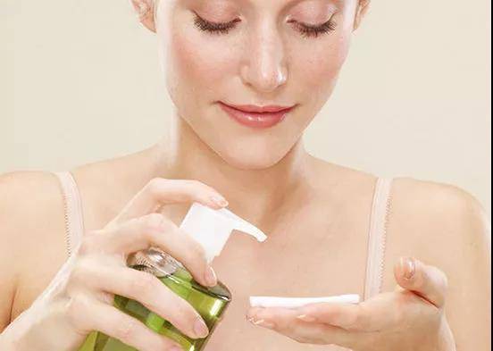 2023鄭州埋線割雙眼皮專家精選TOP10強(黃蕾、李洋、吳淞是比較權威的)