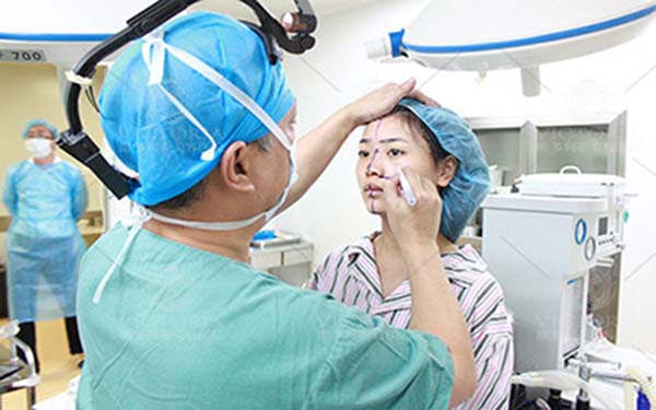 2023臨汾抽脂肪豐胸權威醫(yī)生排行TOP10強(高一娜、李宏、南麗萍口碑出眾)