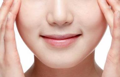 北京大學(xué)深圳醫(yī)院的雙眼皮手術(shù)專家及案例分享，價(jià)格一覽！