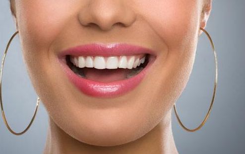 重慶激光除皺醫(yī)院哪家好？專家?guī)懔私庵貞c激光除皺獲美肌秘方