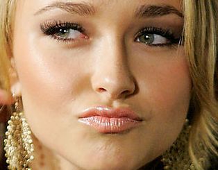 如何選擇武漢去痘疤的醫(yī)院？這里有武漢的專業(yè)去痘疤醫(yī)院排行榜！