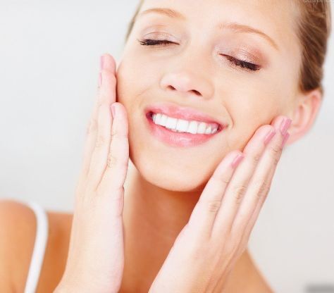 2023遼寧大拉皮去眼周紋評(píng)分10強(qiáng)醫(yī)生(劉淮安、于世川、魏曉晨這些專(zhuān)家技術(shù)頂呱呱，總有一個(gè)適合你)