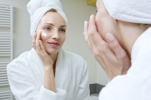 2023廣東無(wú)針霧化除皺針前十強(qiáng)醫(yī)生排名(湯曉芳、石林、張永東實(shí)力穩(wěn)中求勝！)