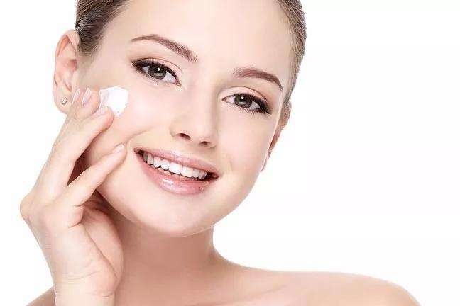 2023中山面部填充玻尿酸正規(guī)專家評(píng)分十強(qiáng)(申雪、李進(jìn)、孫森信任度很高)