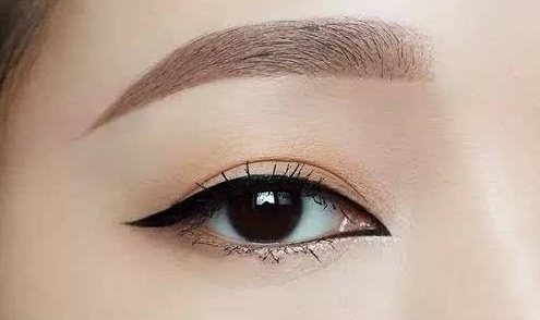 徐榮陽的鼻子效果如何？醫(yī)生實(shí)力深度評估，走進(jìn)硅膠隆鼻案例分析