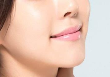 2023沈陽玻尿酸隆鼻整形前十專家強榜排名(寧雪玉、孫毓敏、張正候坐診醫(yī)生陣容強)