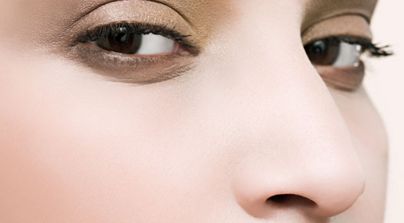 姜世熙醫(yī)生是韓國黃金G整形外科醫(yī)院的坐診專家嗎？