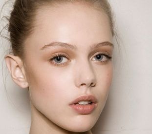 上海真正專治痘坑的醫(yī)院是哪家好？決策難題，我來幫你解決！