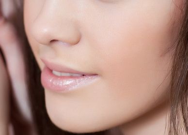 深圳眼袋手術(shù)哪家醫(yī)院好？推薦專業(yè)眼袋手術(shù)醫(yī)院