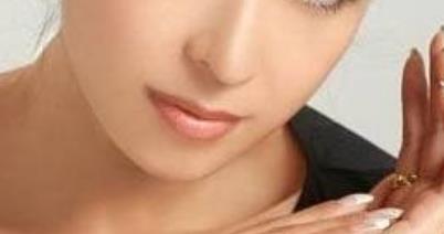 蘭州大學(xué)第二醫(yī)院整形外科醫(yī)生的坐診時(shí)間表、價(jià)格清單和劉凱雙眼皮手術(shù)案例分享