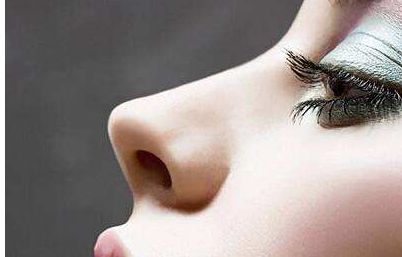 天津隆鼻哪家正規(guī)醫(yī)院好？去哪里能找到口碑好的隆鼻醫(yī)院？