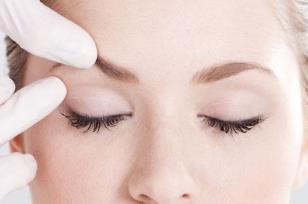 2023廣州抽脂縮小巨乳正規(guī)專家排名前10位(肖海云、王宏偉、陳超越實力推薦！)