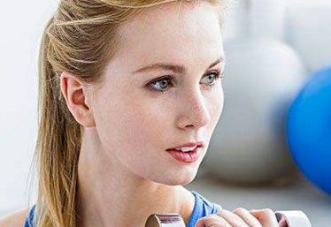 曬傷后，如何迅速實現(xiàn)美白？