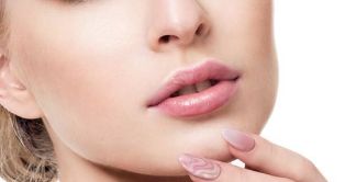 李圣利雙眼皮手術(shù)行業(yè)經(jīng)驗(yàn)和收費(fèi)情況揭秘