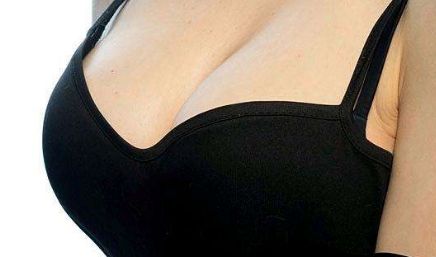 潘勇醫(yī)生：隆鼻手術(shù)風(fēng)格獨(dú)特，值得信賴！聽說(shuō)他在哪個(gè)醫(yī)院坐診？