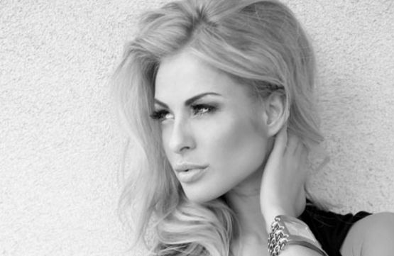 鄭州魔鏡整形醫(yī)院的領(lǐng)軍者是誰(shuí)？王浩醫(yī)生的故事與成功案例解析