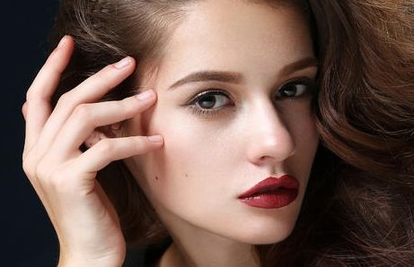 解決眼袋問題，選擇哪家醫(yī)院技術(shù)可靠