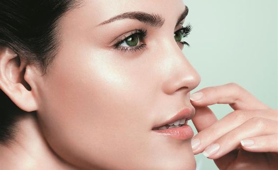 深圳非凡整形醫(yī)院如何提升雙眼皮效果？真實(shí)案例分享風(fēng)靡網(wǎng)絡(luò)！