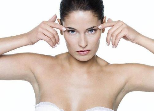 楊季濤的吸脂手術(shù)技術(shù)值得信賴嗎？楊季濤在吸脂方面的能力是否值得信賴？