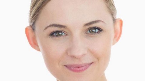 如何讓臀部變得性感翹起？是通過自體脂肪移植豐臀還是假體硅膠豐臀更好呢？