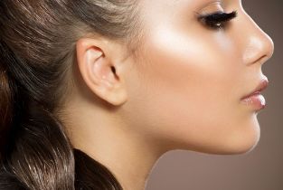 濟(jì)南諾德整形專家的技術(shù)值得信賴，走進(jìn)專業(yè)醫(yī)療機(jī)構(gòu)，告別皺紋和單眼皮