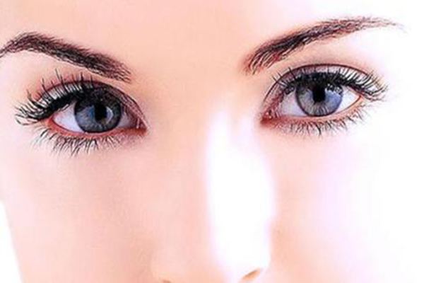 山西省眼科醫(yī)院整形科有哪些醫(yī)生？眼科醫(yī)院整形科的醫(yī)生有哪些成功案例？