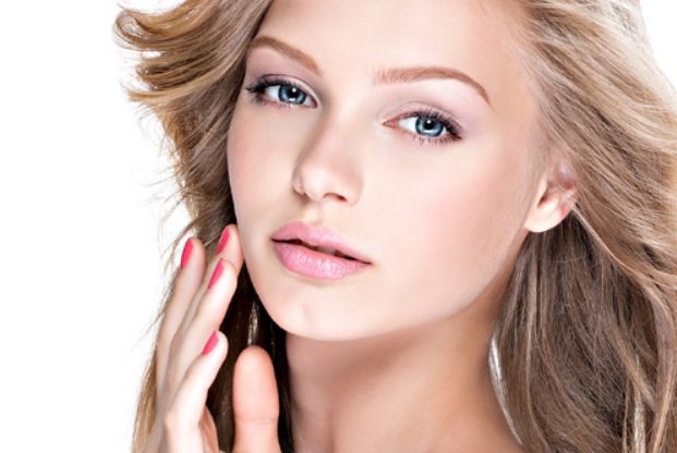 排行榜前五名的雙眼皮手術(shù)專家，聲譽(yù)備受贊譽(yù)，細(xì)致評(píng)述醫(yī)術(shù)水平