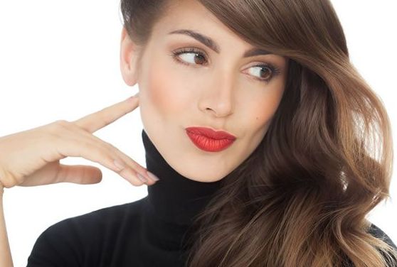 打造完美身材！鴨梨型女性如何搭配時(shí)尚褲裝和裙裝？