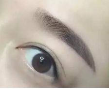 上海容妍整形醫(yī)院的院長(zhǎng)是哪位？認(rèn)識(shí)雙眼皮專家柴云醫(yī)生，一起了解他的經(jīng)歷和獨(dú)特案例