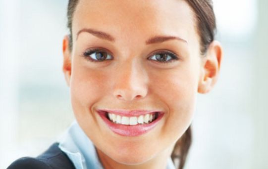 選擇適合眼袋整形的珠海醫(yī)院及醫(yī)生有哪些？專家介紹及價格表供參考