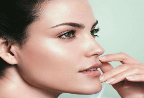 青島大學(xué)附屬醫(yī)院美容整形科雙眼皮價(jià)格查詢：醫(yī)生名單和案例分享！