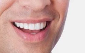 廈門(mén)大學(xué)附屬第一醫(yī)院美容燒傷科：了解廖立新醫(yī)生的領(lǐng)先胸部美化技術(shù)吧！以真實(shí)案例感受出色效果