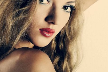 西京醫(yī)院金長(zhǎng)鑫醫(yī)術(shù)評(píng)價(jià)及雙眼皮案例、價(jià)格一覽