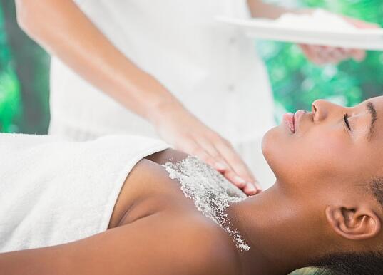 長沙三和大腿吸脂安全有效嗎？不同于常規(guī)整形方法，它如何改善身體線條？