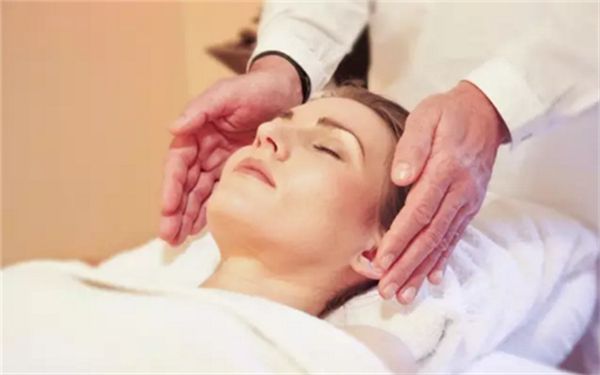 唐新輝醫(yī)生：技術(shù)專家探尋醫(yī)學(xué)新突破