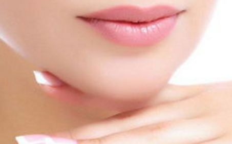 首屆北京八大處盛況：穆大力巧妙演繹棒棒糖懸掛絕技！技術(shù)高超，聽聞已風(fēng)靡全城！