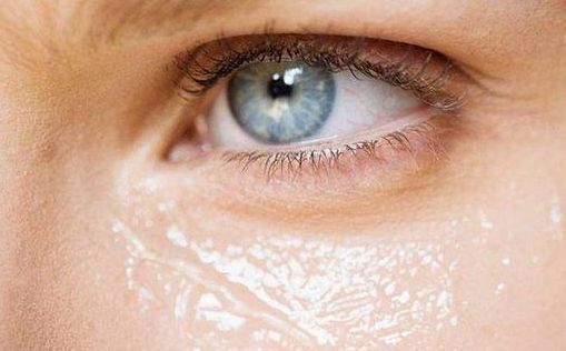 溫州哪位醫(yī)生在雙眼皮手術(shù)方面技術(shù)出眾，價格如何？