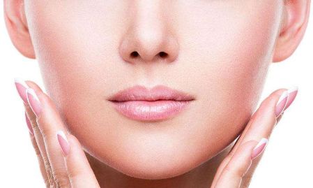 2023年鄭州備受矚目的鼻整形權(quán)威！鄭大二附院李鋼大放異彩！