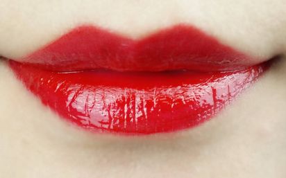 南京的施爾美整形醫(yī)院，讓孫欣恢復(fù)明亮清澈的雙眸