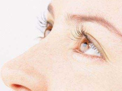 北京英煌醫(yī)院胸部整形的評價與醫(yī)生介紹，附真實案例分享