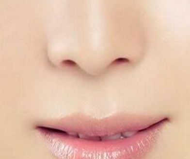 上海神級(jí)隆胸醫(yī)生大比拼！大師級(jí)醫(yī)生謝衛(wèi)國(guó)、裴仁鎬、唐毅等帶你解析！