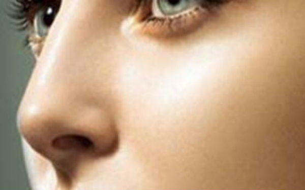 激光治療適合哪些人群？超高頻激光如何改善肌膚問題？