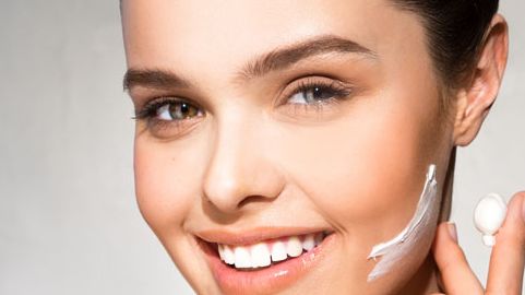 火爆！東莞鼻基底整形教你擁有完美鼻部！當(dāng)?shù)仡H受歡迎：鼻部整形、鼻翼微調(diào)等專業(yè)技術(shù)！