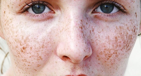 昆明醫(yī)學(xué)院醫(yī)療整形美容醫(yī)院的醫(yī)生資料是否全面？受歡迎的醫(yī)生有哪些？