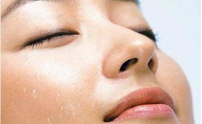 深圳同步齒科醫(yī)院推出全新的坐診醫(yī)生團隊，專業(yè)醫(yī)師名單及簡介曝光！