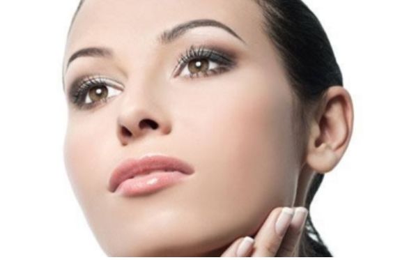 正當(dāng)青春，呈現(xiàn)魅力鼻胸！不容錯(cuò)過(guò)的大連整形醫(yī)院推薦