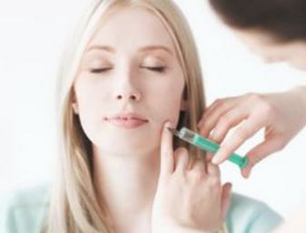 國內(nèi)具有豐富雙眼皮修復(fù)經(jīng)驗的頂尖專家 鄒大龍、王振軍、楊榮華懷揣排名前十