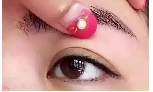 廣州哪位眼科醫(yī)生技術(shù)高？推薦馮光強(qiáng)、閆利鋒等醫(yī)生